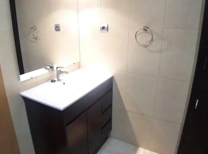 Bonito Con Varias Piscinas 아파트 *