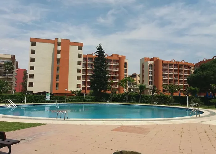 Bonito Con Varias Piscinas